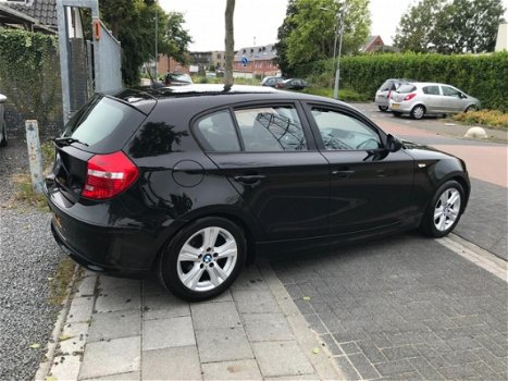 BMW 1-serie - 116i EffDyn. Ed. Business Line Ultimate Edition Leer/navi/sport-onderst - 1