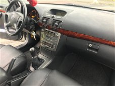 Toyota Avensis - 2.0 VVTi Executive Vol opties
