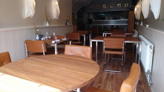 Geef uw bedrijf uitstraling met RVS design meubelen op maat! - nr. 1