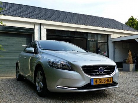 Volvo V40 - 1.6 D2 Kinetic - 1