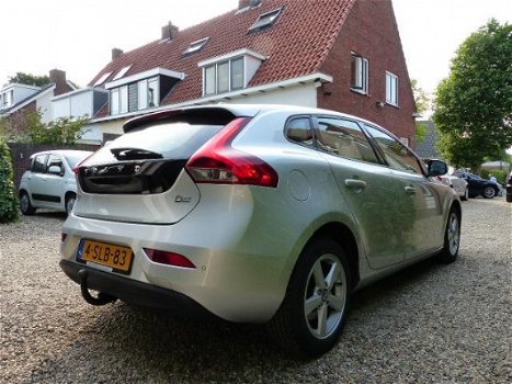 Volvo V40 - 1.6 D2 Kinetic - 1