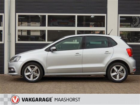 Volkswagen Polo - 1.2 TSI Highline / Parkeersensoren / Achteruitrijcamera / Navigatie - 1