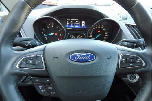 Ford C-Max - 125pk 6-bak Titanium Navi Pdc - 1