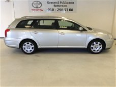 Toyota Avensis Wagon - 2.0 D-4D Linea Terra