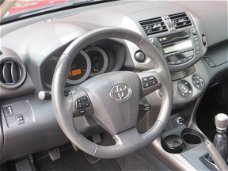 Toyota RAV4 - 2.0 VVT-i 2WD Dynamic 5drs