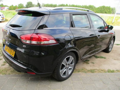 Renault Clio Estate - 1.5 dCi 90Pk ECO Night&Day R-Link 16'LMV PDC Cruise - 1