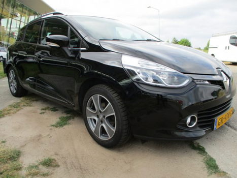 Renault Clio Estate - 1.5 dCi 90Pk ECO Night&Day R-Link 16'LMV PDC Cruise - 1