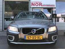 Volvo XC70 - 2.4 D5 Kinetic 4X4 Navi Facelift nieuwmodel In topstaat