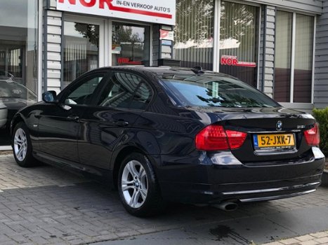 BMW 3-serie - 318i Business Line Sedane Airco Navigatie in topstaat - 1