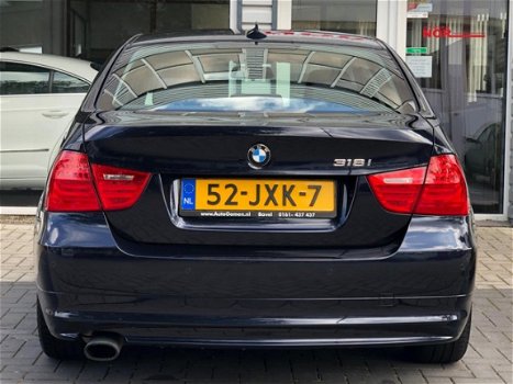 BMW 3-serie - 318i Business Line Sedane Airco Navigatie in topstaat - 1