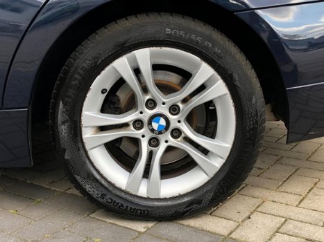 BMW 3-serie - 318i Business Line Sedane Airco Navigatie in topstaat - 1