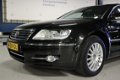 Volkswagen Phaeton - 3.0 TDI 5p. Highline STOEL MASSAGE / NED AUTO / VOL - 1 - Thumbnail