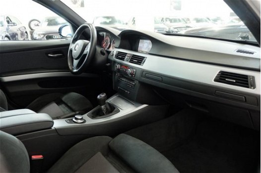 BMW 3-serie Touring - 318i / M-pakket / Panodak / Navi - 1
