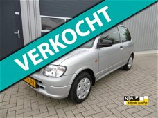 Daihatsu Cuore - 1.0-12V DVVT STi Automaat Stuurbekrachtiging