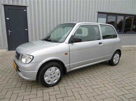 Daihatsu Cuore - 1.0-12V DVVT STi Automaat Stuurbekrachtiging - 1