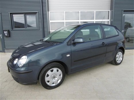 Volkswagen Polo - 1.4-16V Stuurbekrachtiging Model 2003 - 1