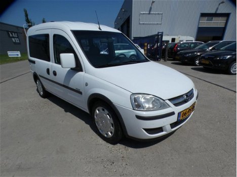 Opel Tour - 1.3 CDTI Comfort / Airco / Cruise control / Trekhaak / Elek ramen - 1