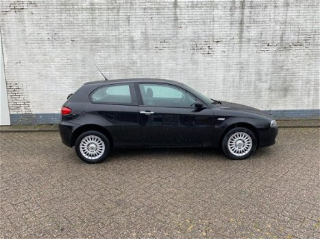 Alfa Romeo 147 - 1.9 JTD Impression - 1