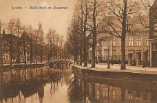 Leiden, Bibliotheek en Academie