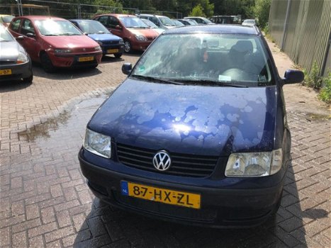 Volkswagen Polo - 1.4-16V Trendline - 1