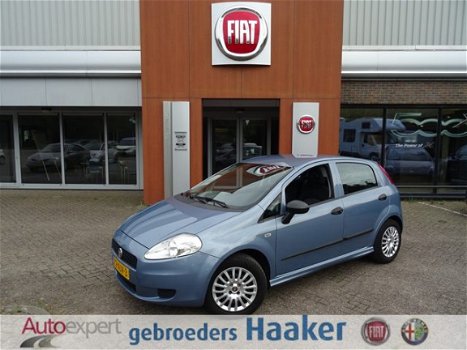 Fiat Grande Punto - 5drs 1.3MJet Actual 2e Eig AIRCO/TREKHAAK()/CD/ELEK - 1