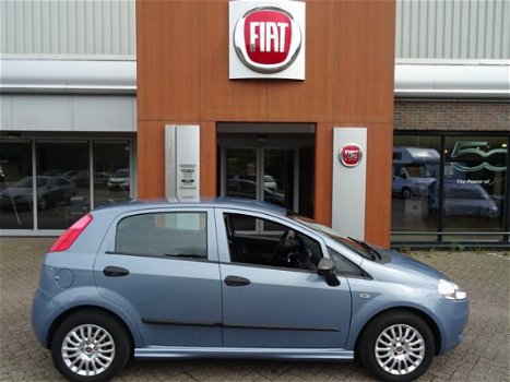 Fiat Grande Punto - 5drs 1.3MJet Actual 2e Eig AIRCO/TREKHAAK()/CD/ELEK - 1