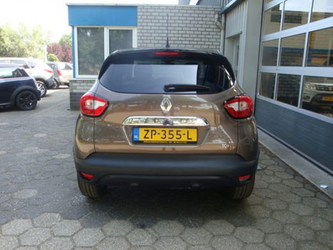 Renault Captur - 0.9 TCe Helly Hansen - 1