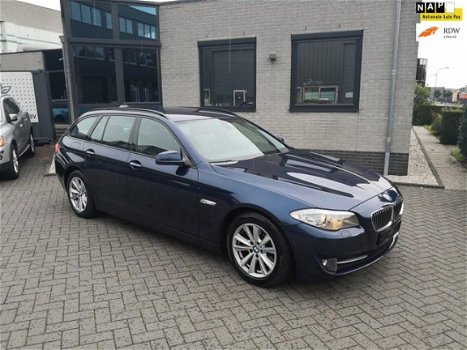 BMW 5-serie Touring - 523i High Executive Leer, 1e eigenaar, Navi professional, Nieuwstaat - 1