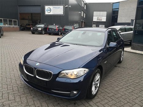 BMW 5-serie Touring - 523i High Executive Leer, 1e eigenaar, Navi professional, Nieuwstaat - 1