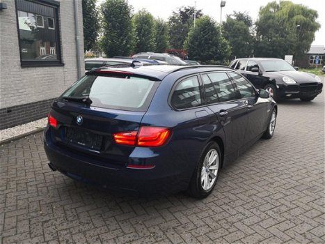 BMW 5-serie Touring - 523i High Executive Leer, 1e eigenaar, Navi professional, Nieuwstaat - 1