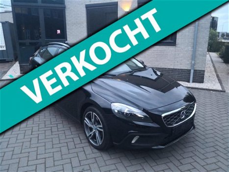 Volvo V40 Cross Country - 1.6 D2 Momentum Navi, 1e eigenaar, BTW auto. In nieuwstaat - 1