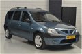 Dacia Logan MCV - 1.6-16V Lauréate // AIRCO // 135.000 km // - 1 - Thumbnail