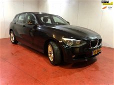 BMW 1-serie - 118i Business navigatie 5 deurs dealer ond