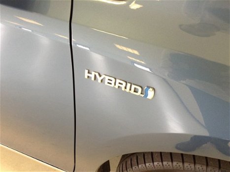 Toyota Auris - TS 1.8 Hybrid Executive, navi, half leder, NL auto - 1
