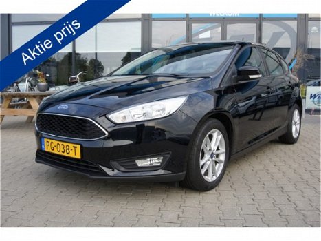 Ford Focus - 1.5 TDCI Lease Edition navigatie , Pdc - 1