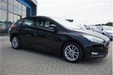 Ford Focus - 1.5 TDCI Lease Edition navigatie , Pdc