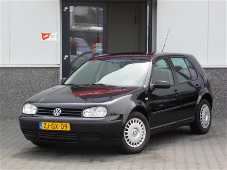 Volkswagen Golf - 1.6 Comfortline 4-DEURS AIRCO (bj1999) - 1