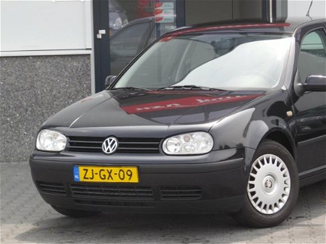 Volkswagen Golf - 1.6 Comfortline 4-DEURS AIRCO (bj1999) - 1