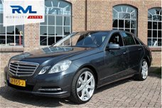 Mercedes-Benz E-klasse - 300 BlueTEC HYBRID Ambition Elegance 2012 133.647Km Navi Clima Cruise P.D.C