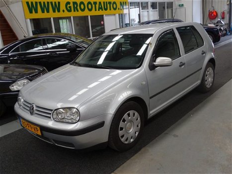 Volkswagen Golf - 1.6-16V Comfortline 5 Deurs - 1