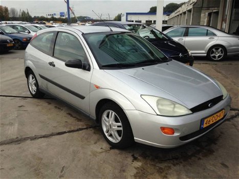 Ford Focus - 1.4-16V Trend - 1