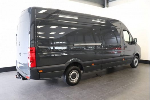 Volkswagen Crafter - 2.0 TDI 136 PK L3H2 - 3500KG Trekvermogen - Airco - Navi - Cruise - € 12.950, - - 1