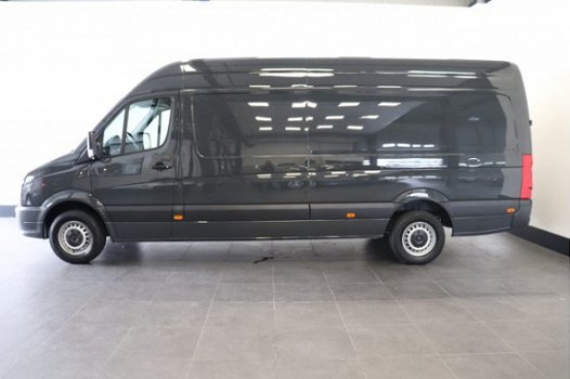 Volkswagen Crafter - 2.0 TDI 136 PK L3H2 - 3500KG Trekvermogen - Airco - Navi - Cruise - € 12.950, - - 1