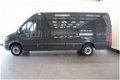 Volkswagen Crafter - 2.0 TDI 136 PK L3H2 - 3500KG Trekvermogen - Airco - Navi - Cruise - € 12.950, - - 1 - Thumbnail