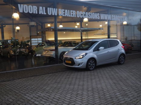 Hyundai ix20 - 1.6i Premium Automaat / Navigatie / Camera / Parkeersensoren / Climate control - 1