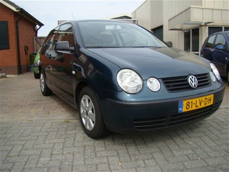 Volkswagen Polo - 1.4-16V Comfortline - 1