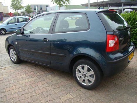 Volkswagen Polo - 1.4-16V Comfortline - 1