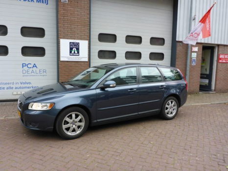 Volvo V50 - 2.0 Edition I Cruise, Clima, Navigatie, Blue Tooth... Vestiging Hilversum tel: 035 62143 - 1