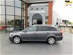 Toyota Avensis Wagon - 2.0 VVTi Executive CRUISE CONTROL NAVI - 1 - Thumbnail