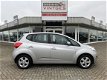 Kia Venga - 1.6 CVVT X-ecutive Automaat, PDC, Airco, Hoge instap - 1 - Thumbnail